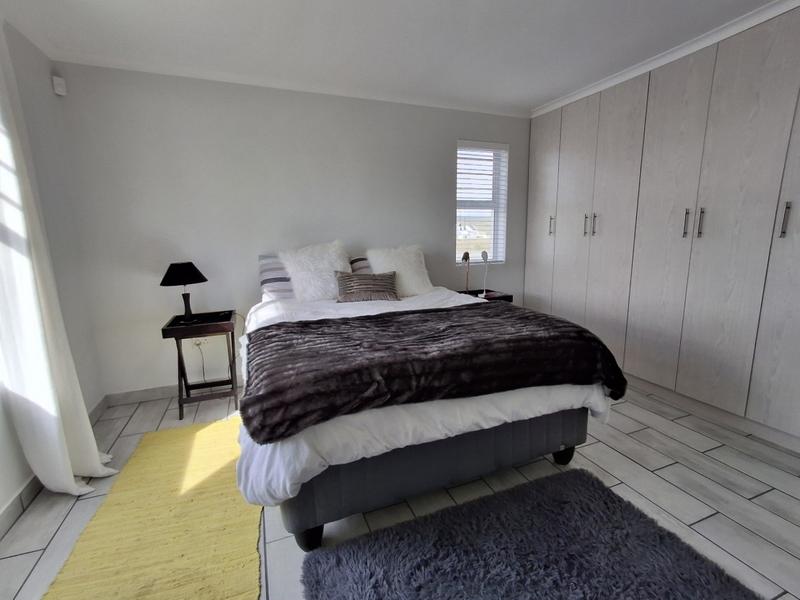 To Let 3 Bedroom Property for Rent in Lampiesbaai Western Cape